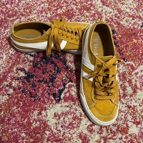 Gola sneakers// mustard color// US 8 (Euro 39)/ GUC - Picture 1 of 6